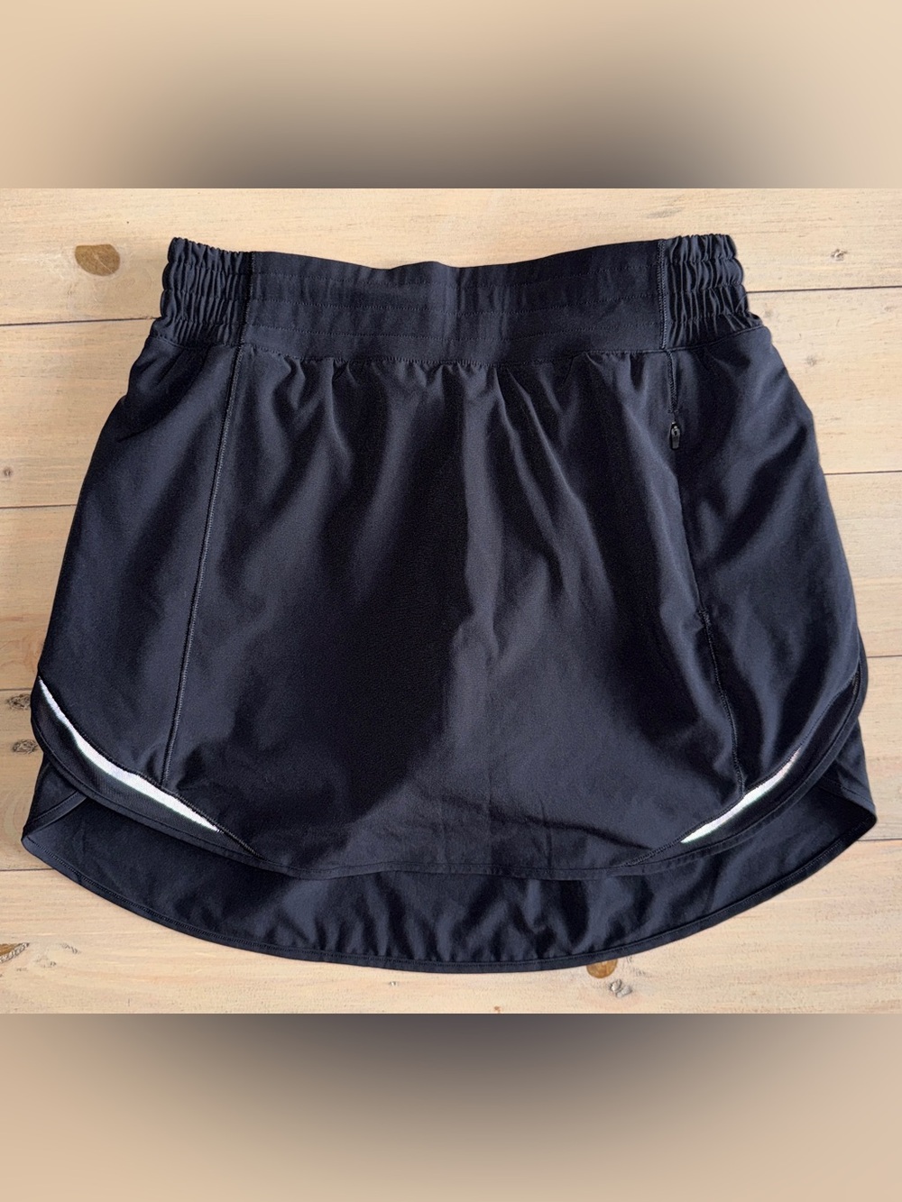 Lululemon Hotty Hot Black High-Rise Skirt Size 6